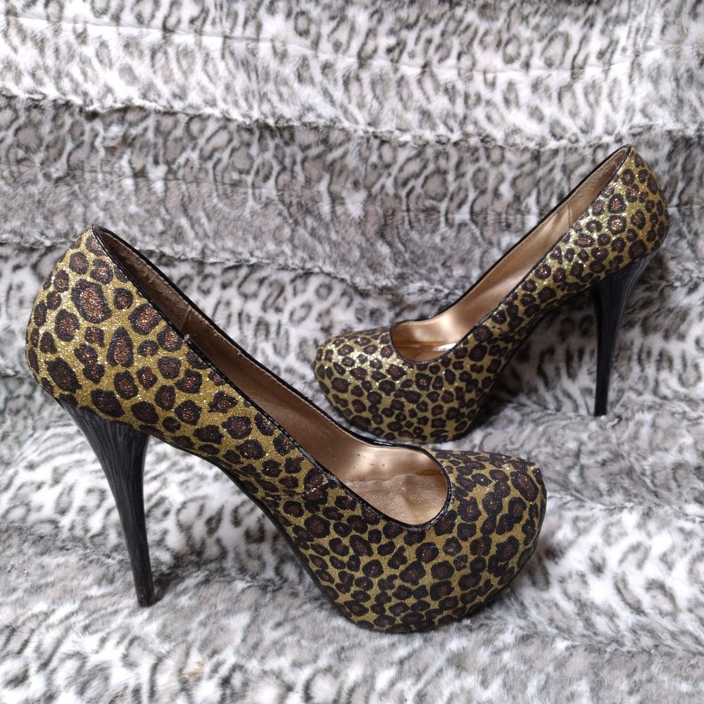 CHARLOTTE RUSSE SPARKLEY CHETTAH PRINT STILETTOS